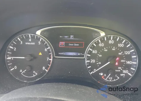 2016 Nissan Pathfinder Sl z USA, uszkodzony, nr VIN 5N1AR2MM2GC650990